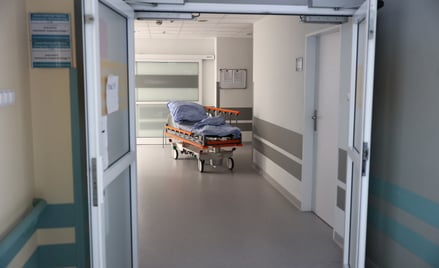 Z analizy OZPSP przeprowadzonej w oparciu o dane z 215 szpitali na pierwszym poziomie referencyjnośc