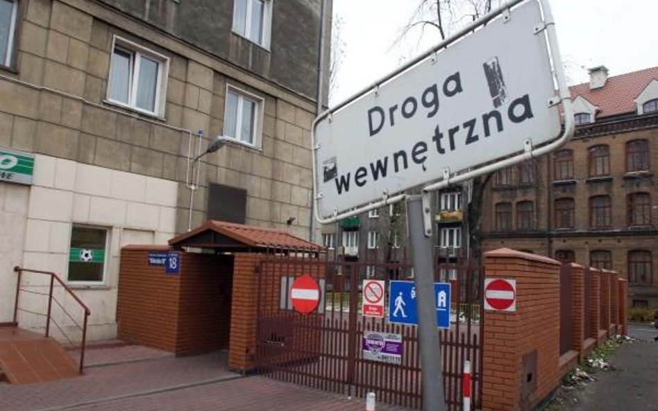 Grzywna za brawurę na osiedlowej drodze