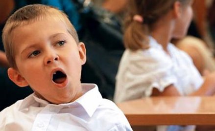 W Szkole Podstawowej nr 25 w Warszawie w tym roku są dwie pierwsze klasy z sześciolatkami. Dyrektor 