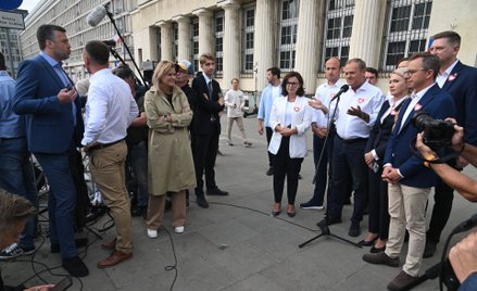 Donald Tusk przed TVP