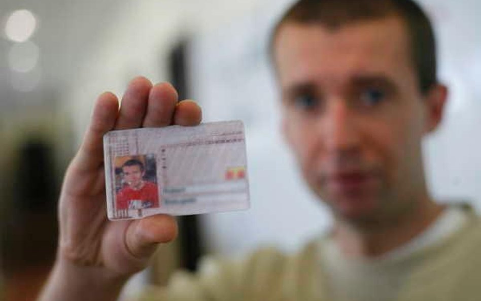Jak powinien wyglądać imienny bilet okresowy