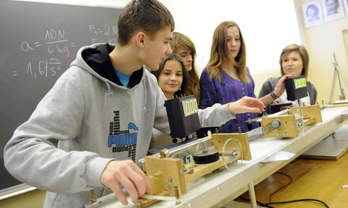 Czym Się Różni Technikum Od Szkoły Branżowej Nowa podstawa programowa dla liceum, technikum i branżowej szkoły II