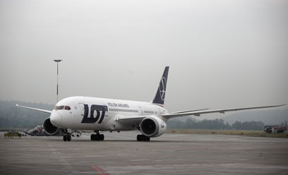 Boeing 787 Dreamliner w barwach PLL LOT. Zdjęcie ilustracyjne