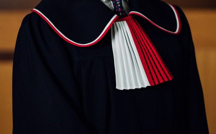 Nowi sędziowie Trybunału złożą przysięgę w Sejmie? Tak koalicja chce ominąć prezydenta