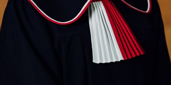 Nowi sędziowie Trybunału złożą przysięgę w Sejmie? Tak koalicja chce ominąć prezydenta