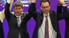 Dario Amodei (pierwszy z prawej) i Sam Altman, szefowie Anthropic i OpenAI nie chcieli wziąć się za 