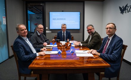 Uczestnicy debaty poświęconej ustawie o krajowym systemie cyberbezpieczeństwa. Od lewej: Karol Skupi