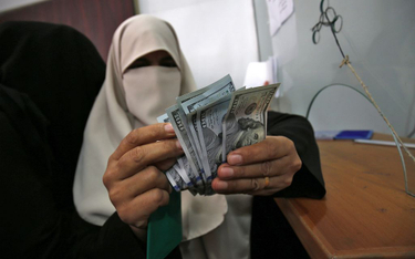 Katar płaci palestyńskim urzędnikom w Strefie Gazy