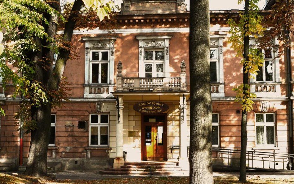 Obecny budynek mieszczący Dom Gościnny