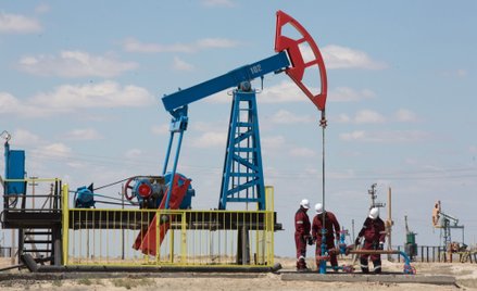 Kazachstan odcina Rosję od benzyny. Sankcje i ceny odstraszają dostawców
