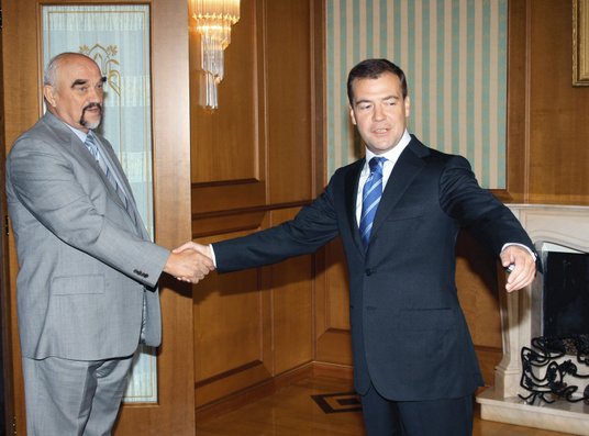 Spotkanie przywódcy samozwańczego Naddniestrza Igora Smirnowa z Dmitrijem Miedwiediewem, ówczesnym p