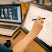 Szkoła dopasowana do życia. Nowe oblicze edukacji online z USA dociera do Polski