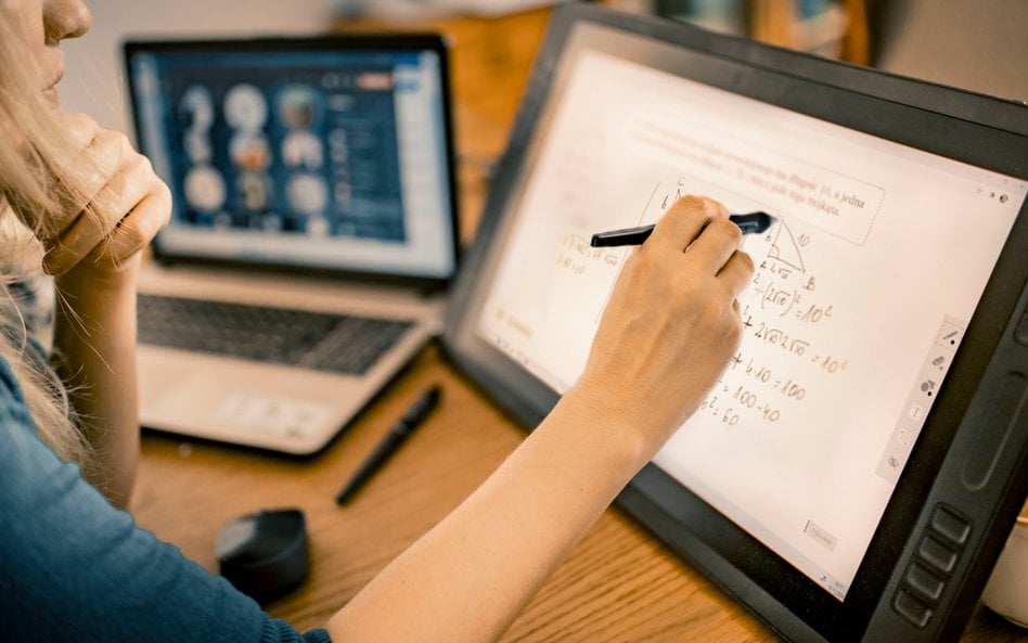 Szkoła dopasowana do życia. Nowe oblicze edukacji online z USA dociera do Polski