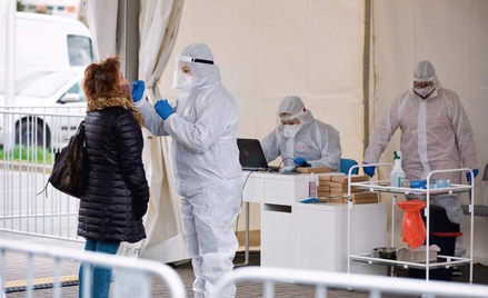NFZ opłaci testy na Covid dla wszystkich pacjentów szpitali