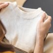 Drobni przedsiębiorcy uważają, że dawanie klientom możliwości przymierzania ubrań na poczcie negatyw