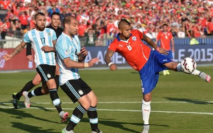 Swoje szanse na gola miał Vidal