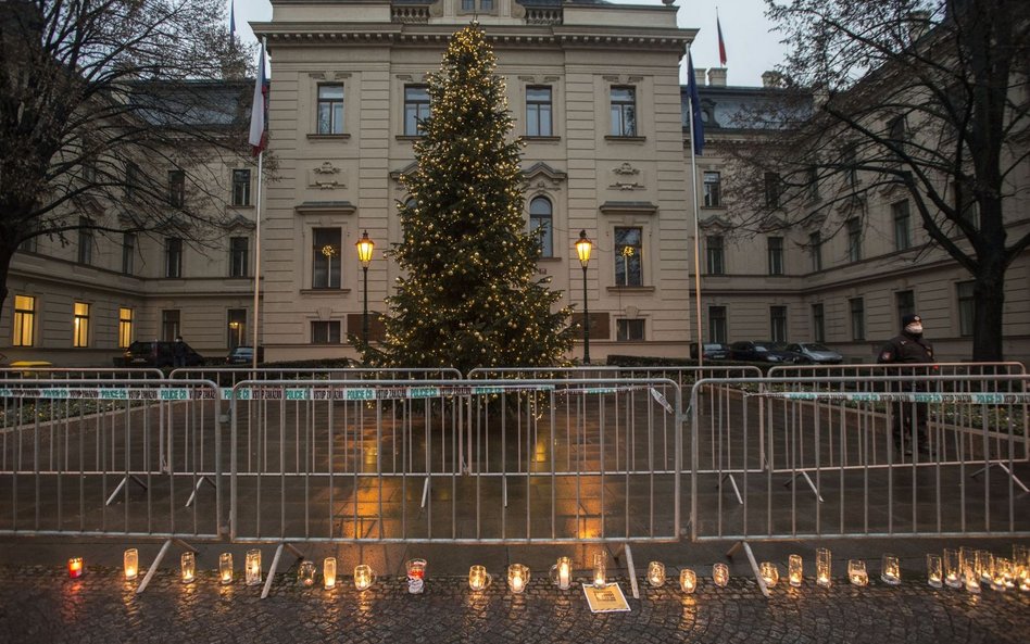 Czechy: Koronawirus nie ustępuje. Ponad 17 tys. zakażeń