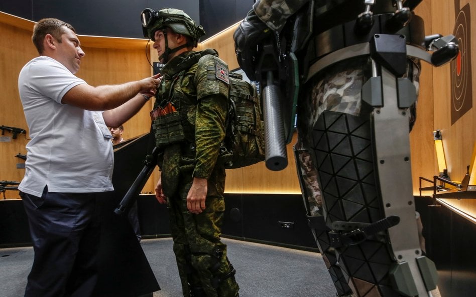 Firma Rostex od dawna pracuje nad pasywnym egzoszkieletem bojowym dla sił specjalnych