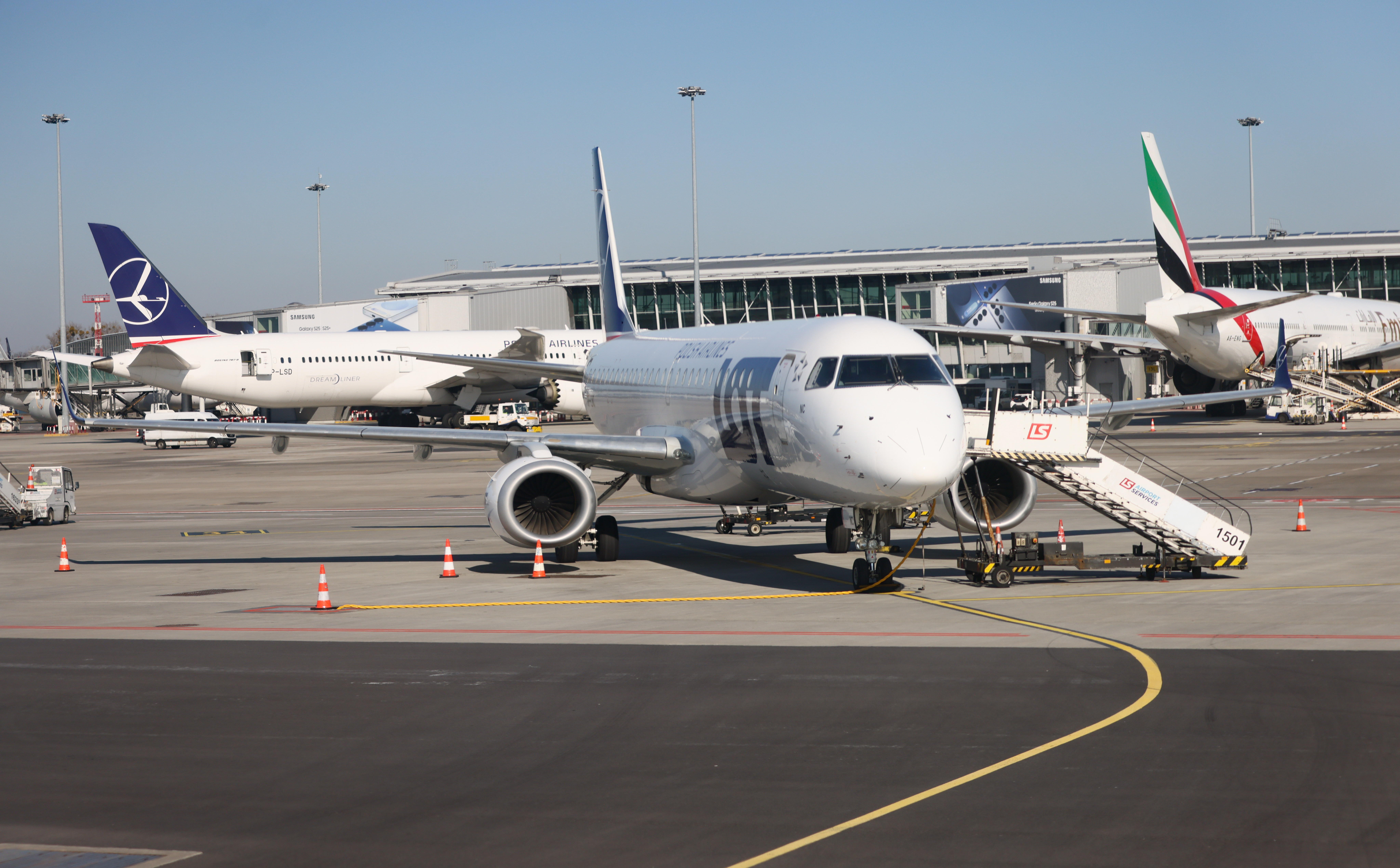 Inwazja rosyjskich dronów uderzyła w polskie lotnictwo cywilne