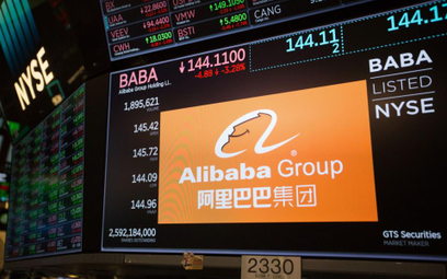 Alibaba chudszy o 344 mld USD