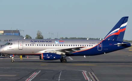 Rosja: Kolejny incydent z Superjetem 100. Pasażerowie polecieli Airbusem