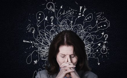 Zebrane interwencje podzielono na trzy duże kategorie: farmakologiczne, psychospołeczne oraz komplem