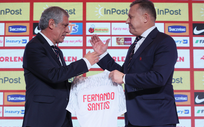 Fernando Santos (z lewej) ma 68 lat, prowadził już reprezentacje Grecji (2010–2014) i Portugalii (20