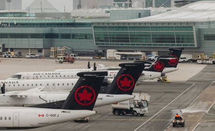 Międzynarodowe lotnisko Toronto Pearson w Mississauga, Ontario, Kanada