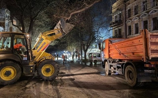 Cywilne budynki Odessy celem nocnego ataku Rosji. Zginęło małżeństwo, wielu rannych