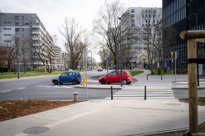 Na skrzyżowaniu Jana Kazimierza i Ordona miasto wprowadziło już tymczasowe rozwiązania zwiększające 