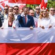 Rafał Trzaskowski podczas niedzielnego marszu w Warszawie