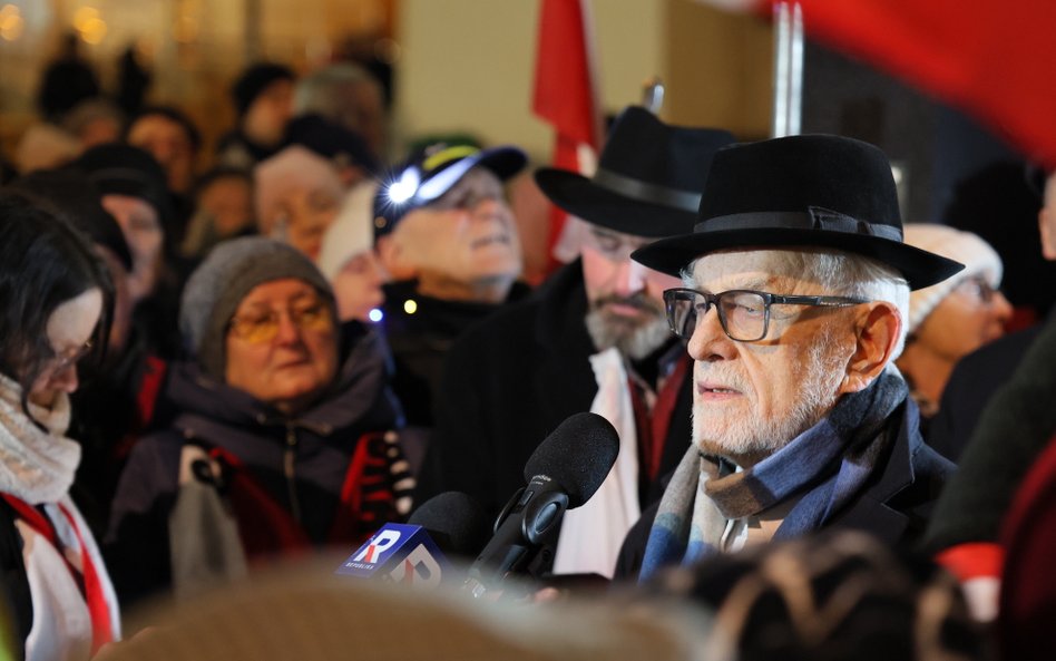 Michał Szułdrzyński: Pietrzak, Król, Jakubiak w TV Republika. Dlaczego prawica nienawidzi migrantów