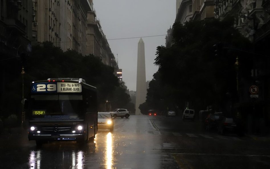 Argentyna: Władze nie wiedzą, co spowodowało "bezprecedensowy" blackout
