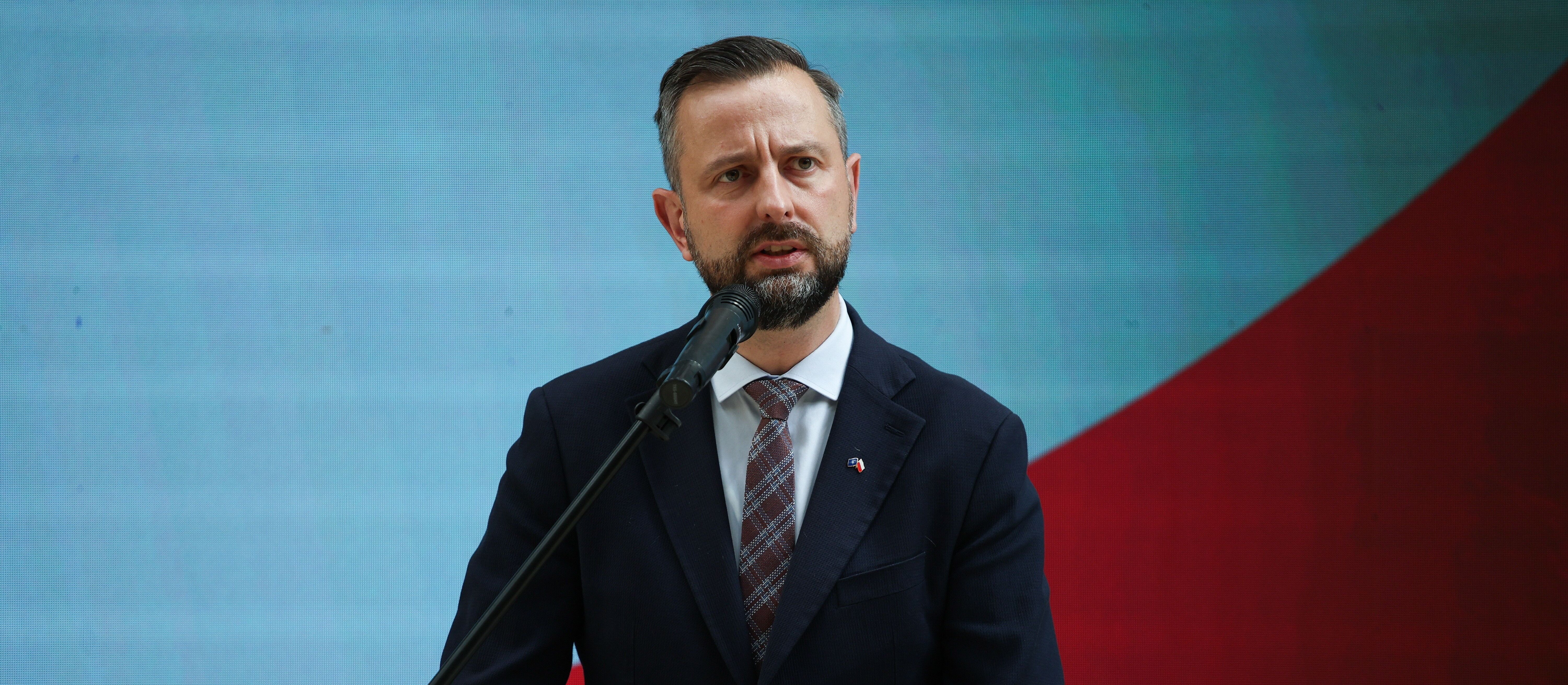 Co spadło na dom w Wyrykach? Kosiniak-Kamysz: Informujemy BBN. Szef Sztabu Generalnego: Tylko hipotezy