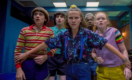 W „Stranger Things” wszystko dzieje się w latach 80., straszni Rosjanie wyglądają jak z filmów z cza