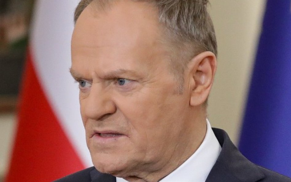 Donald Tusk i jego KO są na czele najnowszego sondażu