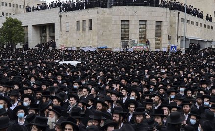 Jerozolima: Ponad 10 tys. ludzi na pogrzebie rabina