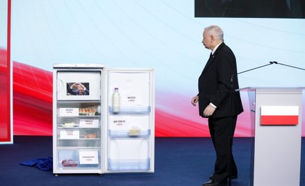 Prezes PiS Jarosław Kaczyński podczas konferencji prasowej w siedzibie partii przy ul. Nowogrodzkiej