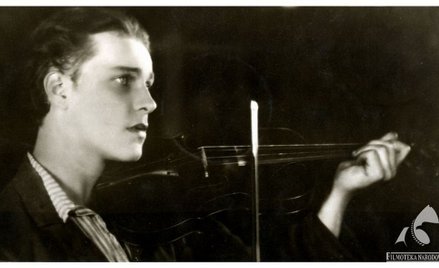 Film dopisał dalsze losy bohaterowi Sienkiewicza