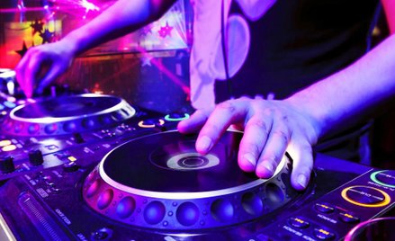 Wydatki na program artystyczny to nie koszt dla firmy