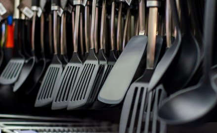 Niebezpieczne dla zdrowia akcesoria kuchenne z "Biedronki"