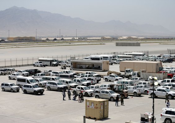 Baza Bagram po opuszczeniu jej przez wojska amerykańskie, fotografia z 5 lipca 2021 r.