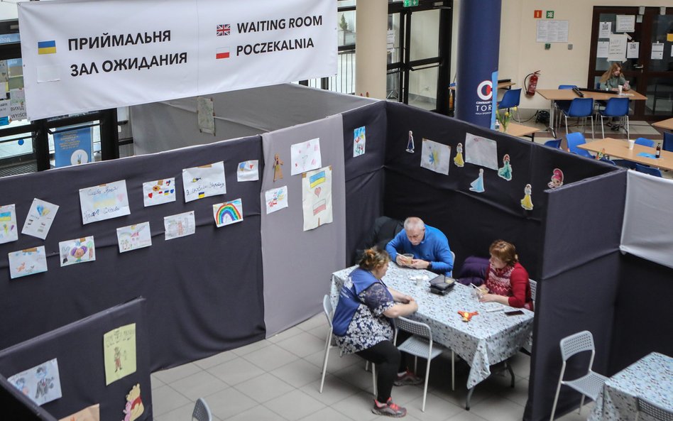 Pomoc dla uchodźców z Ukrainy była jednym z czynników, które odbiły się na wzroście deficytu budżeto
