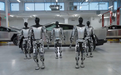 Optimus, humanoid Tesli to krok ku temu, by roboty „żyły” obok nas. Ale cyborgów w naszym otoczeniu 