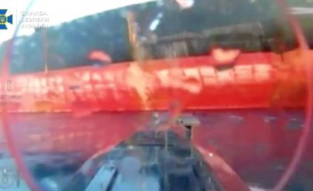 Według Służby Bezpieczeństwa Ukrainy ukraiński dron morski zaatakował rosyjski tankowiec Blue, który