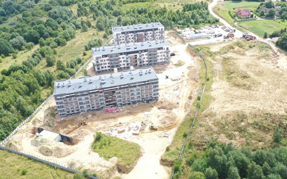 BIK: powolna poprawa nastrojów na rynku kredytów mieszkaniowych