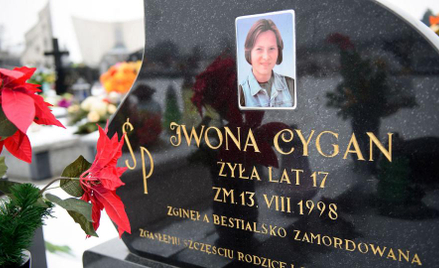 Nad sprawcami zabójstwa Iwony Cygan parasol ochronny przez lata roztaczali miejscowi śledczy.