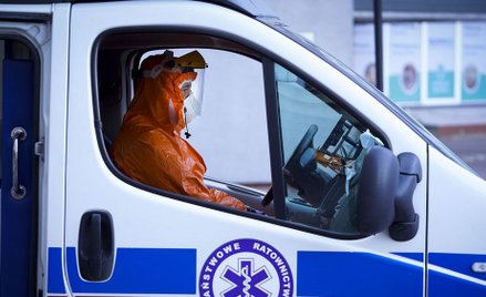 Wirusolog: Luzowanie obostrzeń? Nic nie wskazuje na to, żebyśmy mogli to robić