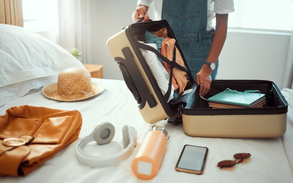 „Nie pakuj się w kłopoty” – Urząd Lotnictwa Cywilnego szkoli z zasad przewożenia bagażu