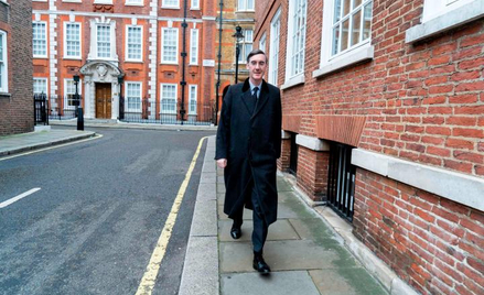 Ekscentryczny lider eurosceptycznej frakcji torysów Jacob Rees-Mogg utrzymuje maniery XVIII-wieczneg